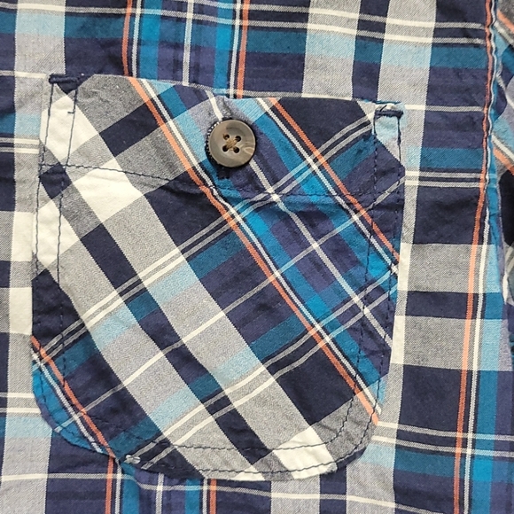 Button down shirt - Picture 3 of 4